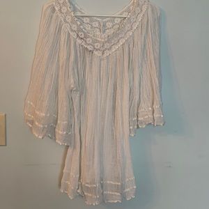 Raviya Embroidered lace blouse Size M